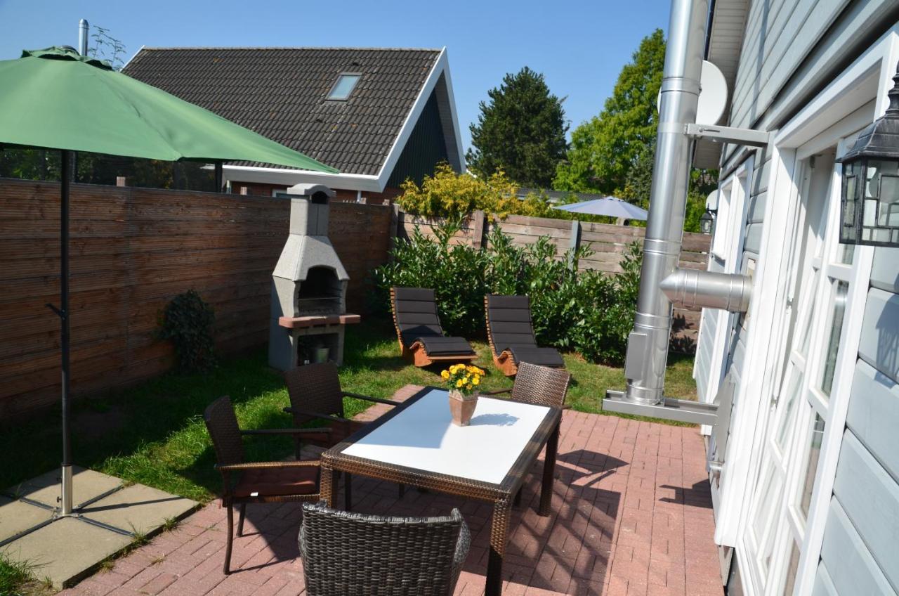 Ferienhauser Lensterstrand 外观 照片